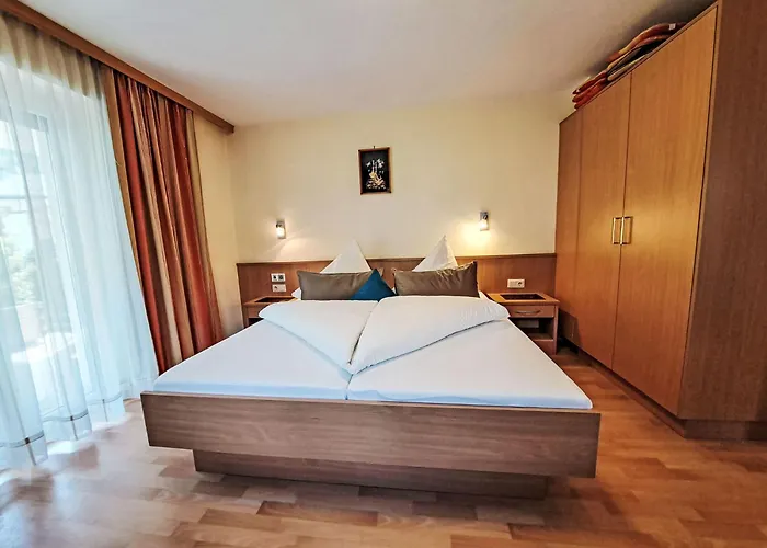 Daire Rosa-3 By Interhome Mayrhofen